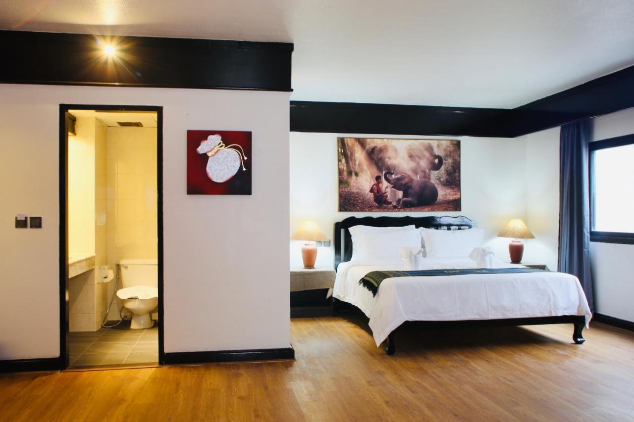 צ'יאנג מאי Thapaeplacehotel מראה חיצוני תמונה